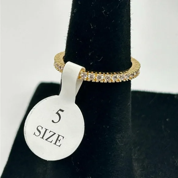 18k Gold Plated Chanel Set Ring 
Size 5,6,8,9 available - Picture 2 of 6